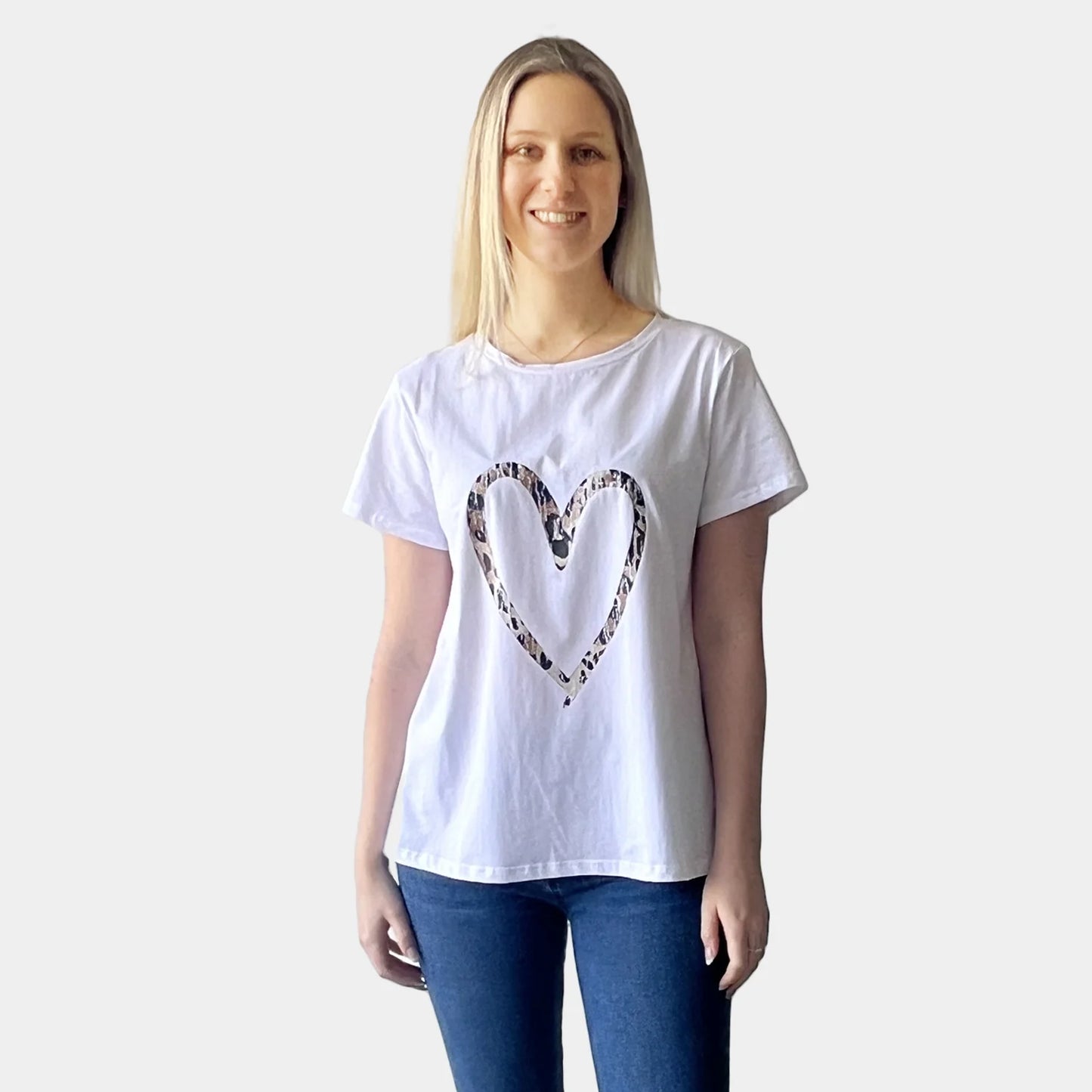 ANIMAL PRINT HEART TEE WHITE