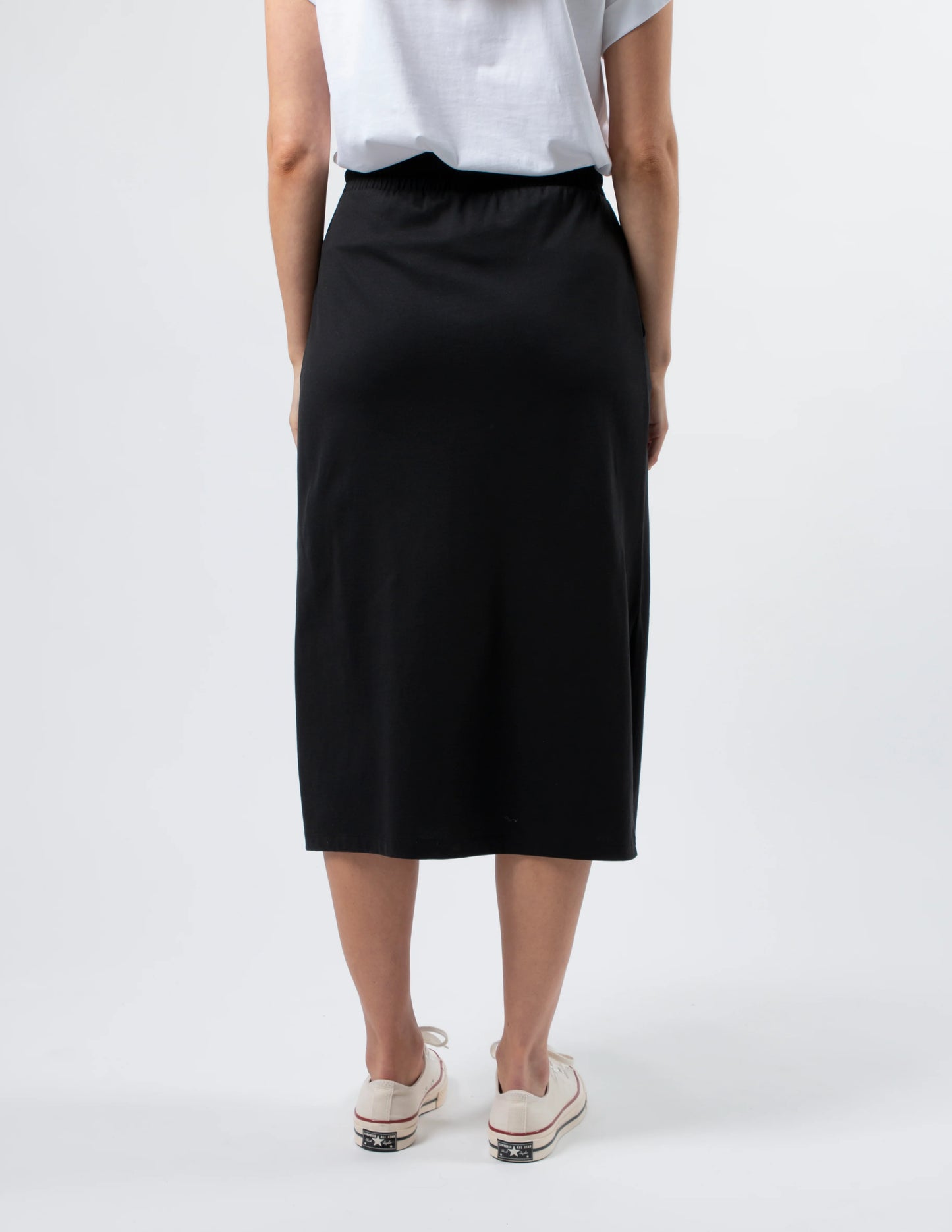 ESSENTIALS SKIRT BLACK